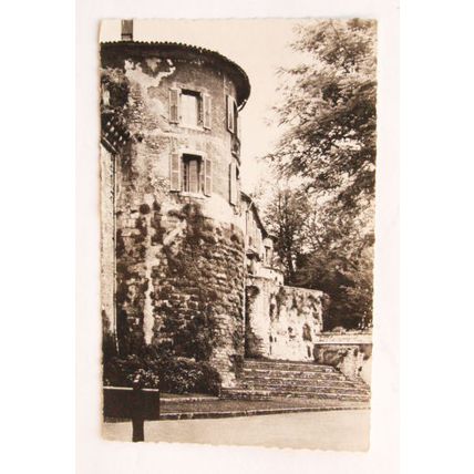 1955 postcard Bayonne Chateau
