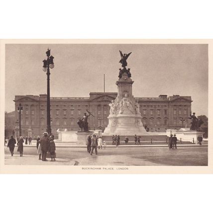 Buckingham Palace London Postcard unused VGC