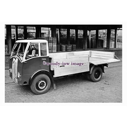 pu3057 - BR - 7ton Sentinel Lorry No.7006w, Alloy Body, c1955 - print 6x4