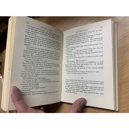 1961 AGATHA CHRISTIE 1ST EDITION "THE PALE HORSE" HARDBACK BOOK (P3) AA
