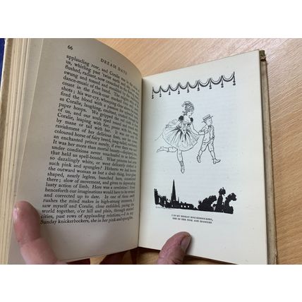 1940 KENNETH GRAHAME "DREAM DAYS" ERNEST H SHEPARD ARTWORK HARDBACK BOOK (P3)