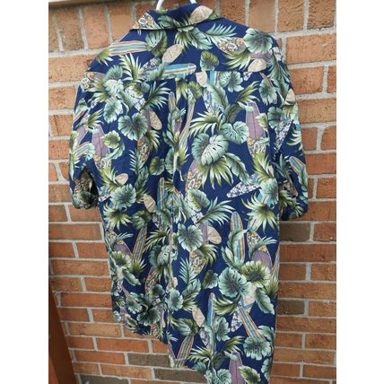 Hilo Hattie XXL Hawaii Surfboards and Tropical Folage