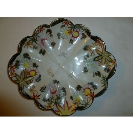PAIR of TWO 2 HAND PAINTED FLOWER SHAPED JAPANESE PORCELAIN DISHES CIRCA 1905
