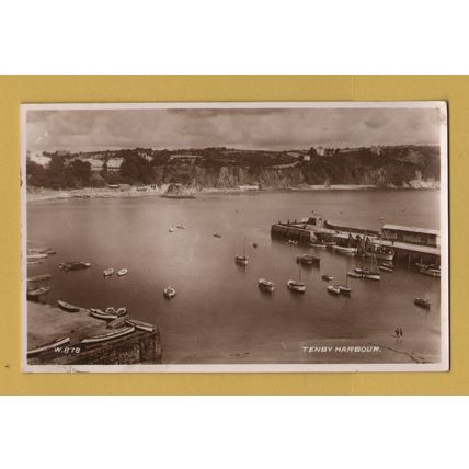 Tenby Harbour - Postally Used - Tenby 23rd August 1948 Pembrokeshire Postmark