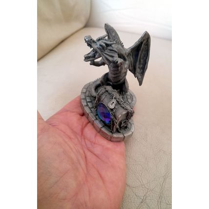 Tudor Mint - The Ferocious Dragon by Sally Clarke #3865