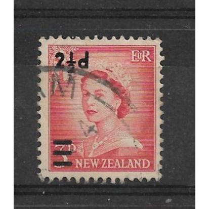 NewZealand.SG808 2 1/2d on 3d Queen Elizabeth II (Vermilion).Fine Used.Oct21a