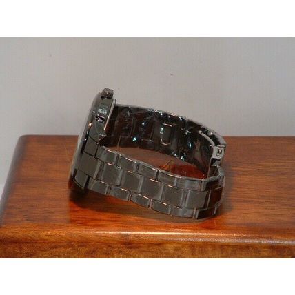 New Men’s Black Sports Analog Fashion Watch