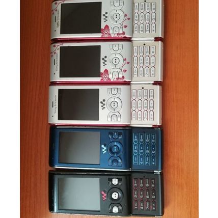 Sony ericsson w595 phone for sale , all faulty!