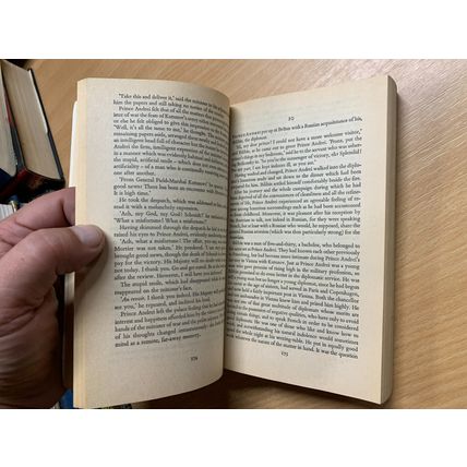 1974 LEO TOLSTOY "WAR AND PEACE" VOLUME 1 PENGUIN FICTION PAPERBACK BOOK (P3)