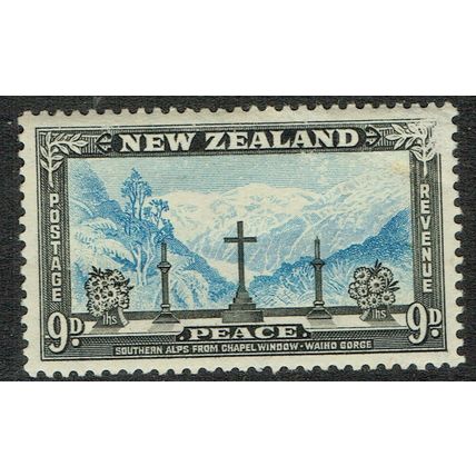 New Zealand 1946 Peace Issue 9d Blue and Black SG676 MM