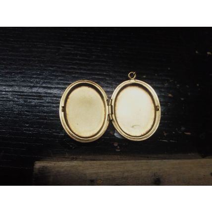 Vintage PISCES 1/20- 12k Gold Filled Pendant 1"