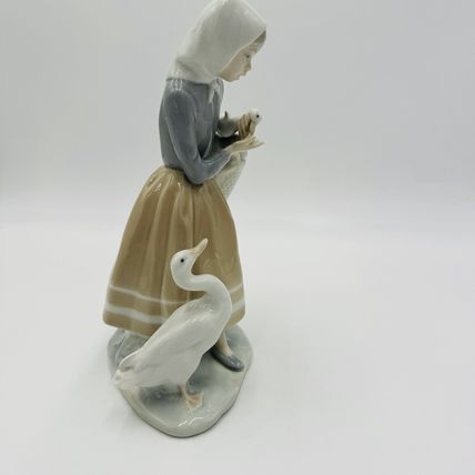 Lladro Shepherdess Girl & Ducks/Geese Basket Porcelain Figurine Spain 9in