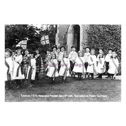 pu3550 - Notts - Childs Fancy Dress, Hodsock Prior Garden Fete - print 6x4