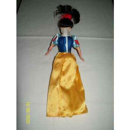 DISNEY SNOW WHITE DOLL