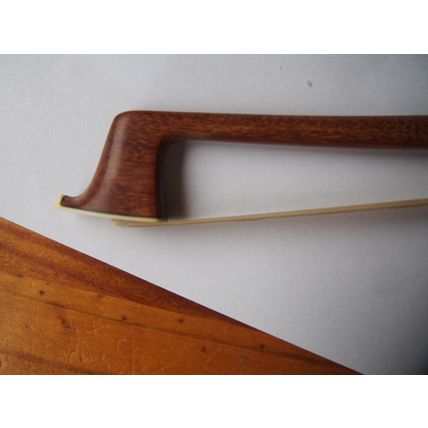 Violin Bow 3/4 Size, Genuine Pernambuco round stick, Ebony Frog, silver lapping