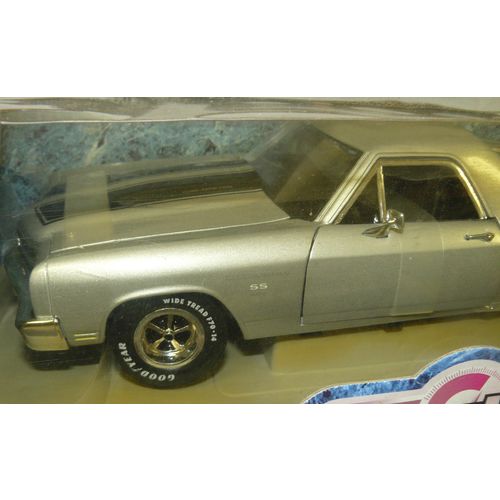 1970 Chevy El Camino SS454 , silver