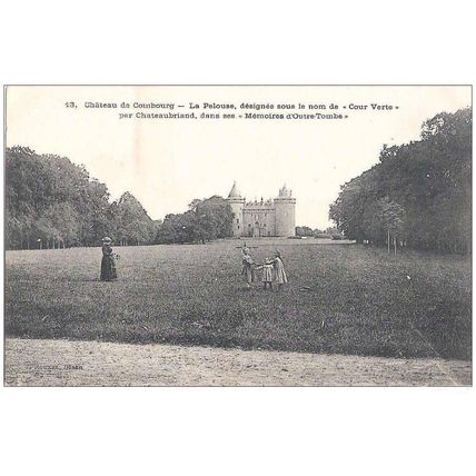 35 - COMBOURG - Château de Combourg - la pelouse