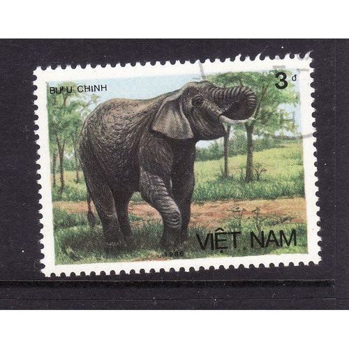 VIETNAM ELEPHANTS 1986 SG1046 3d ELEPHANT FEEDING FINE USED