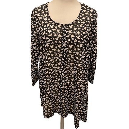 Amber 100% polyester georgette tunic 3/4 sleeves scoop neck side point hem XS/S
