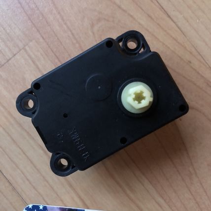 Rover LR2 LR048448 Volvo 31348271 Climate Change Blend Adjust Motor Actuator