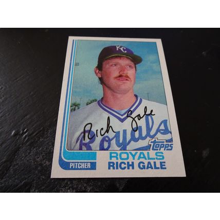 1982 Topps Card # 067A Rich Gale Excellent-Mint (6) Kansas City Royals