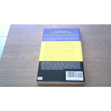 Writing Television Sitcoms. Evan S. Smith (Paperback)
