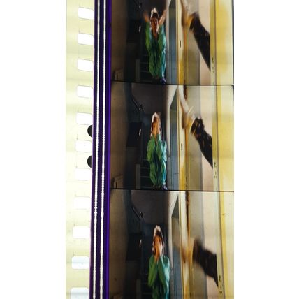 Dancing In The Streets. Bowie /Jagger Pk GB - 013m. 1 STRIP OF 5- 35MM FILMCELLS