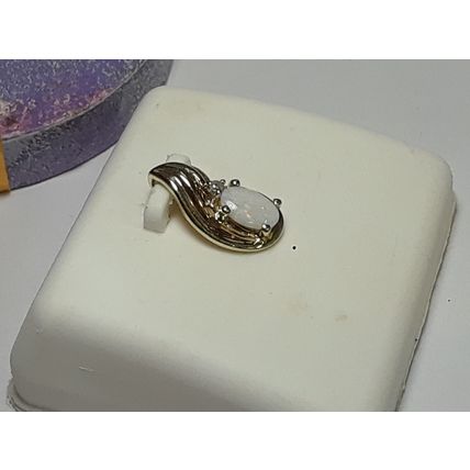 6X4mm Oval Natural Precious Opal & Diamond 10Kt Y/Gold small drop Pendant #18060