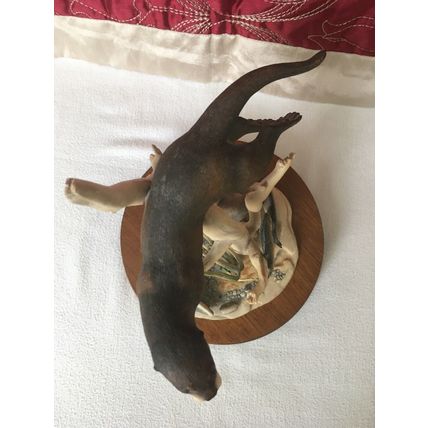 Border Fine Arts Otter and Trout WW5 Vintage 1989 by Elizabeth Waugh