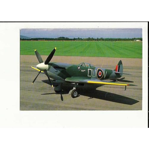 Aviation SUPERMARINE SPITFIRE XVIe Postcard by RNZAF Museum (J/N 494)