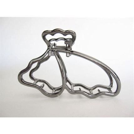 Dark silver tone butterfly shaped metal hair claw clip