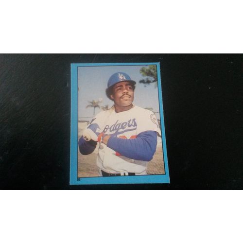 1982 Topps Stickers Card # 055 Pedro Guerrero Excellent (5) Los Angeles Dodgers