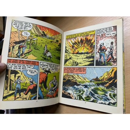 1957 "BUCK JONES ANNUAL 1957" COWBOY FICTION ILLUSTRATED ANNUAL BOOK (P3)