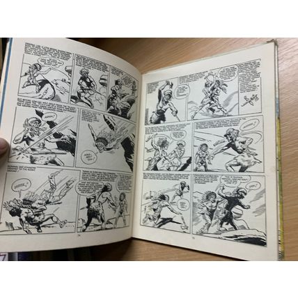 1957 "BUCK JONES ANNUAL 1957" COWBOY FICTION ILLUSTRATED ANNUAL BOOK (P3)