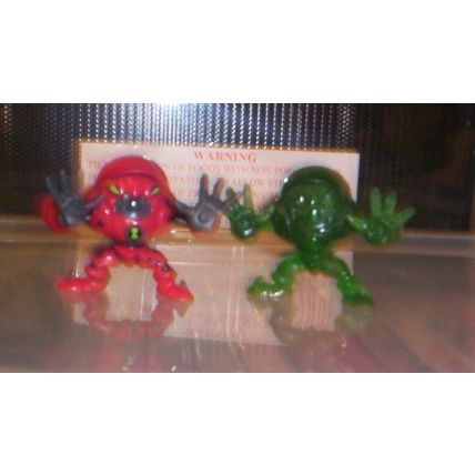 Bandai's - Ben 10, 2nd Series Mini Figures - No. 25, Waterhazard (Green)