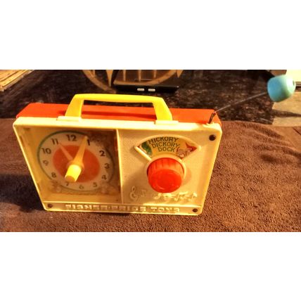 Old Vintage Original Fisher Price Music Box Radio Hickory Dickory Dock #107 1971