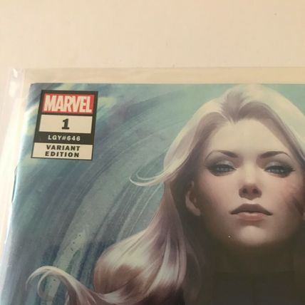 2018 Marvel Fantastic Four Invisible Girl Artgerm Variant CoverComic Book #1