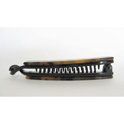 Slim black and beige marbled banana hair claw clip for fine hair