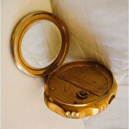 Kigu Working Musical Powder Compact 1963 Concerto 77 Series Butterfly & Blossom