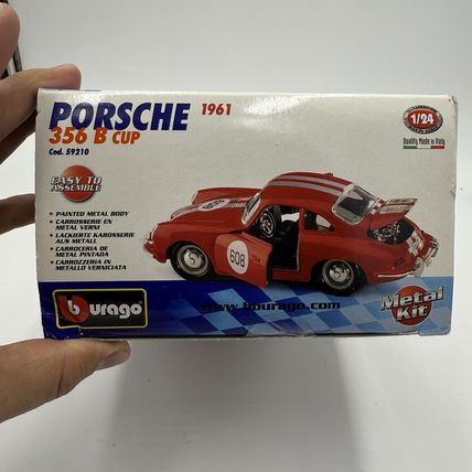Burago 1:24 scale Porsche 1961 356 B Cup die-cast metal model kit Sealed New