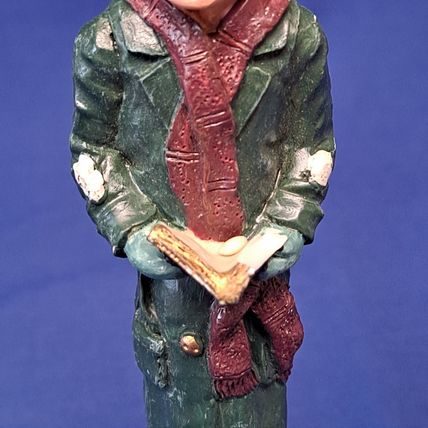 Vintage Windsor Collection PENCIL CAROLER 8" Figurine Skinny Santa Christmas