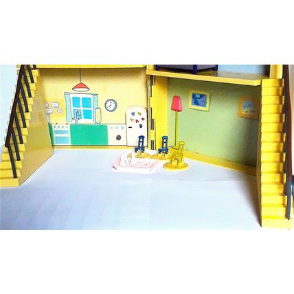 PEPPA PIG's FAMILY HOUSE - 4 x Rooms, Stairs, Bed etc 40 cm - VERY GOOD & CLEAN