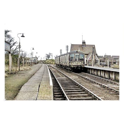 ptc7936 - Beds' - Derby Lightweight DMU at Ridgmont Railway Station - print 6x4