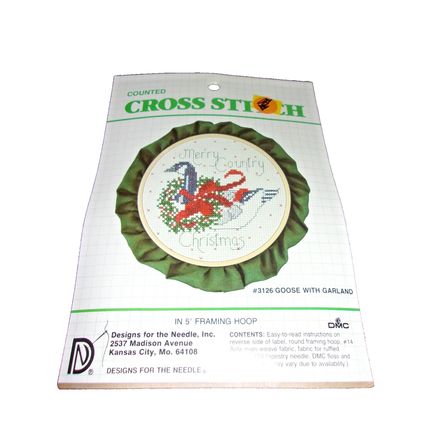 Designs For The Needle Cross Stitch 3126 Goose With Garland 1987 w/hoop
