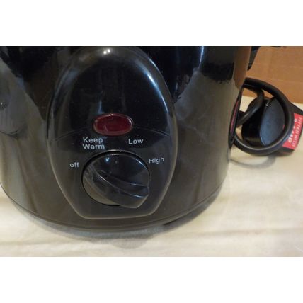 Individual Slow Cooker by Huntly Worldwide - NEVER USED