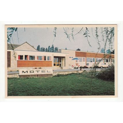 The Stagecoach Motel Park Lane Pickwick Corsham Postcard Wiltshire