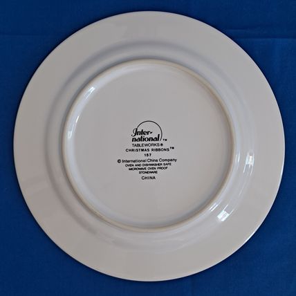 Lot 4 International CHRISTMAS RIBBONS Salad PLATES 7 3/4" Tableworks Holly