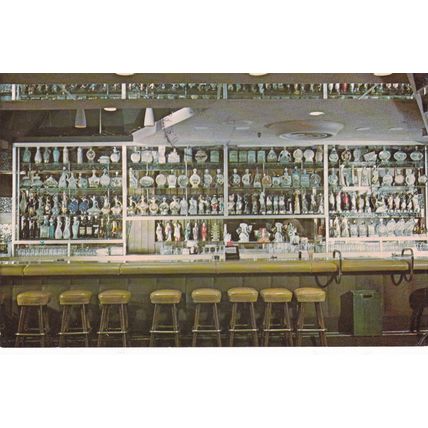 1972 - Reno Horseshoe Bottles - Vintage Postcard & Stamp - Casino Hotel