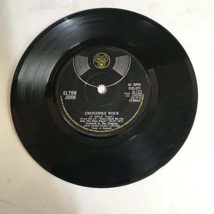 ELTON JOHN - Crocodile Rock - Elderberry Wine - DJS-271