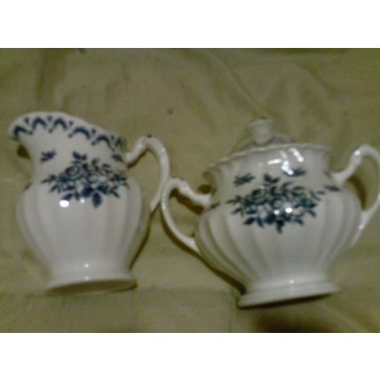J. & G. Meakin Classic White Chatsworth cream and sugar